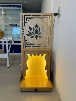 Vách ngăn sau bàn thờ thần tài – Bảo vệ linh khí, chiêu tài đón lộc cho gia chủ